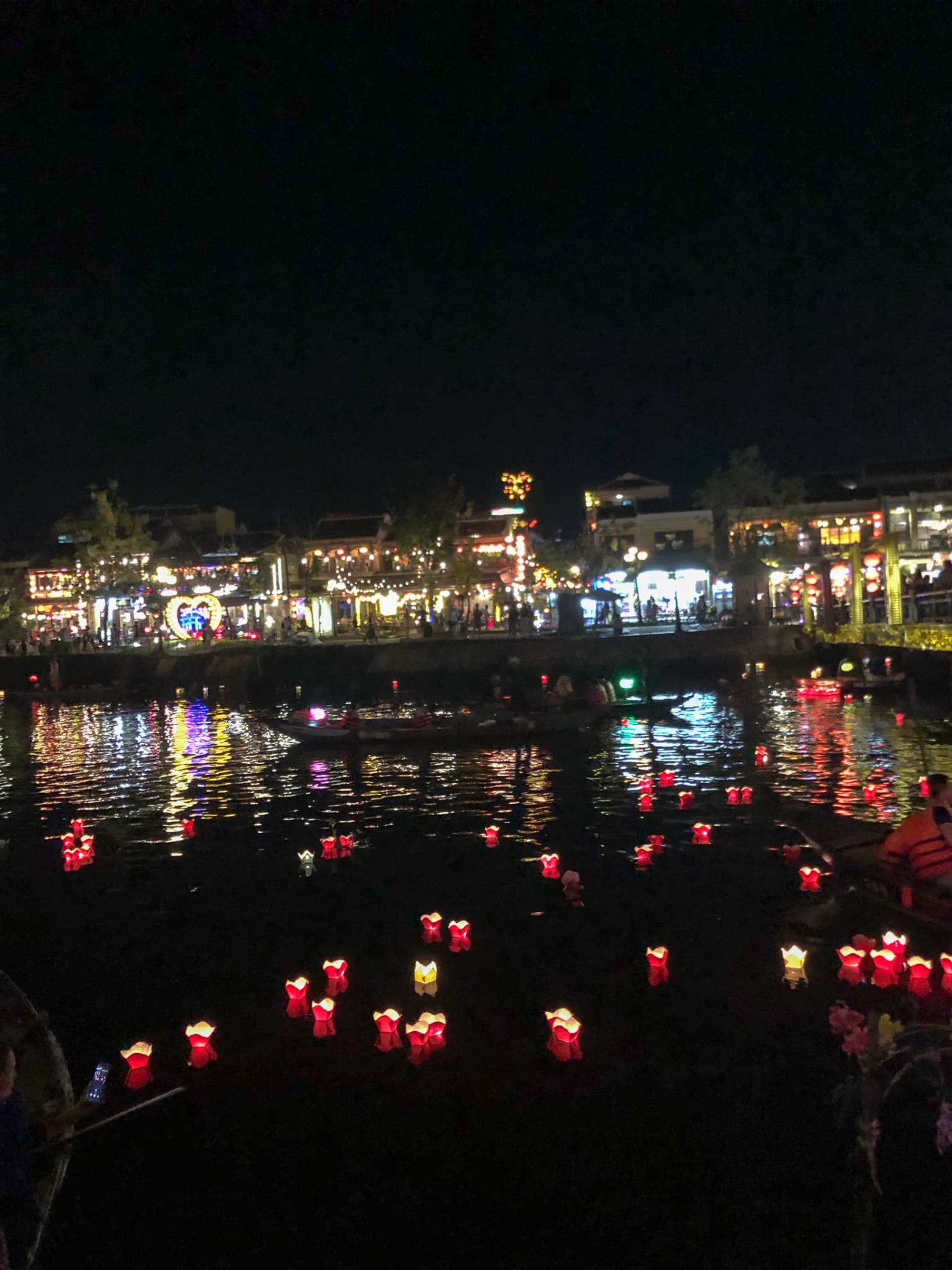 hoi an by night